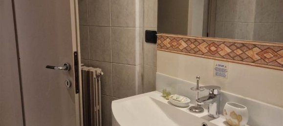 2-salle Appartement à Milan, Italy No. 247657 24