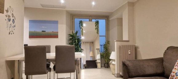 2-salle Appartement à Milan, Italy No. 247657 10