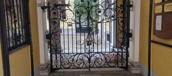 2-salle Appartement à Milan, Italy No. 247657 2