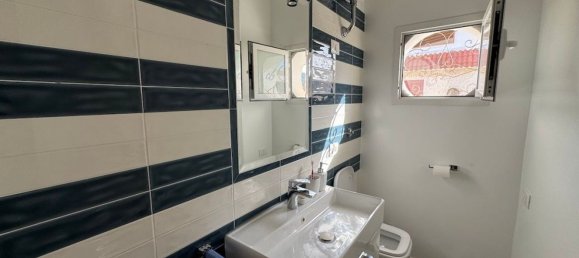 Квартира с 4 спальнями в Санта Мария дель Чедро, Италия № 339009 25