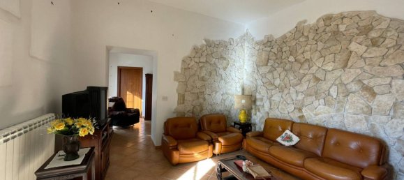 2 Schlafzimmer Wohnung in Rocca d'Arce, Italy, Nr. 113900 5
