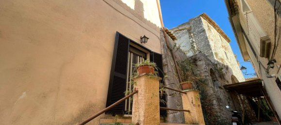 2 Schlafzimmer Wohnung in Rocca d'Arce, Italy, Nr. 113900 28