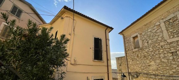 2 Schlafzimmer Wohnung in Rocca d'Arce, Italy, Nr. 113900 31