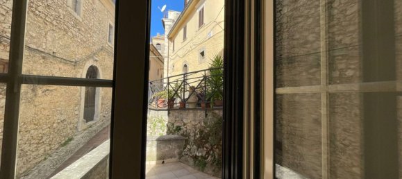 2 Schlafzimmer Wohnung in Rocca d'Arce, Italy, Nr. 113900 17