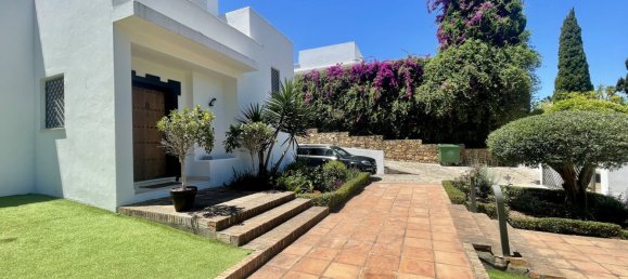 Villa de 5 dormitorios en Cádiz, Spain No. 140776 49