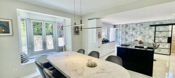 Villa de 5 dormitorios en Cádiz, Spain No. 140776 11