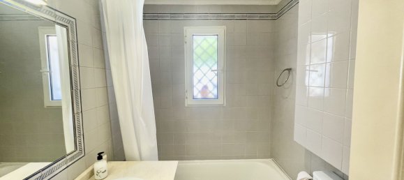 Villa de 5 dormitorios en Cádiz, Spain No. 140776 27