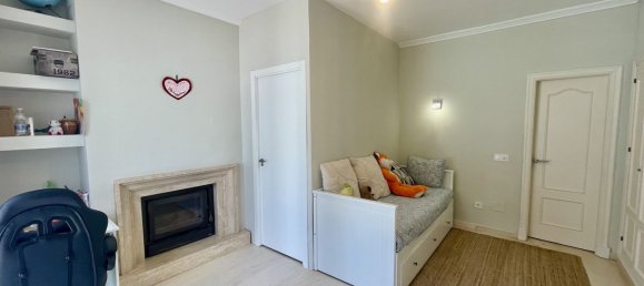 Villa de 5 dormitorios en Cádiz, Spain No. 140776 22