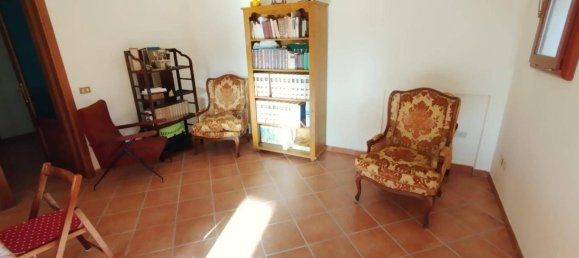 Villa de 6 dormitorios en Cervaro, Italy No. 206810 2