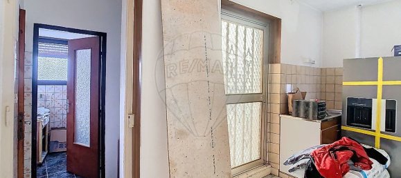 8-salle Bâtiment à Mulhouse, France No. 229523 26