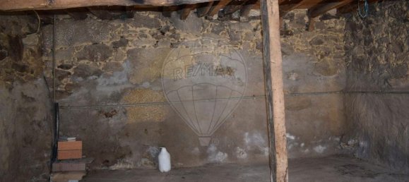 Дом с 4 спальнями в Адан, Португалия № 29424 9