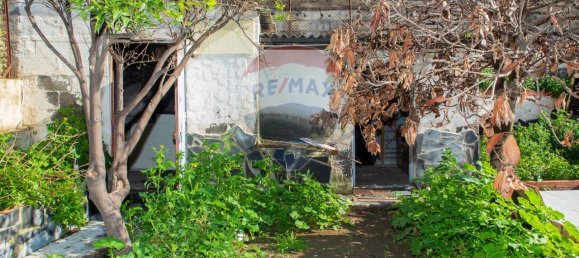 4 rooms House in Catania, Italy No. 72163 27