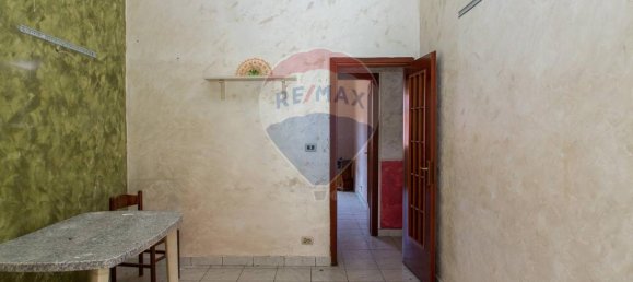 4 rooms House in Catania, Italy No. 72163 11