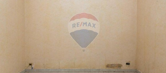 4 rooms House in Catania, Italy No. 72163 15