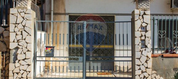 4 rooms House in Catania, Italy No. 72163 6