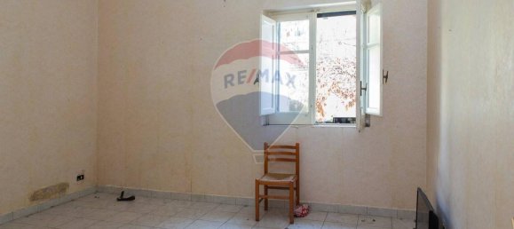 4 rooms House in Catania, Italy No. 72163 13