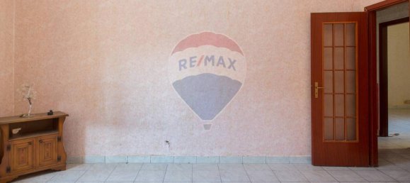 4 rooms House in Catania, Italy No. 72163 2