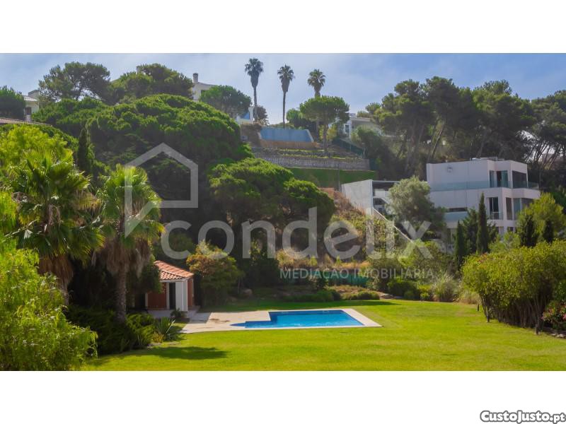 4 bedrooms Duplex in Cascais, Portugal No. 110458