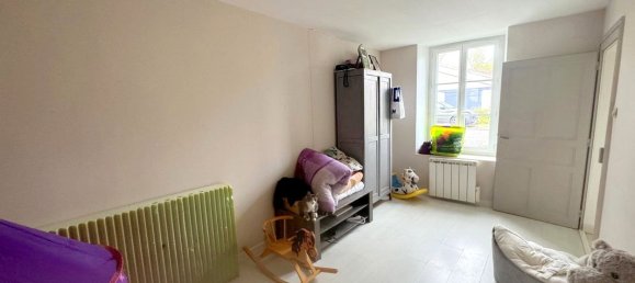 Casa de 2 dormitorios en Vesdun, France No. 238040 4