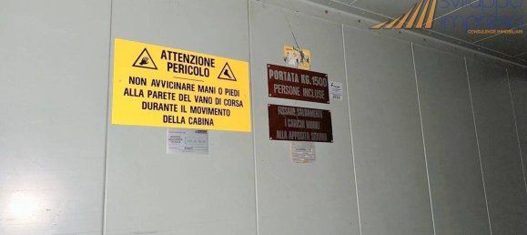 5 rooms Office in Cinisello Balsamo, Italy No. 61097 26