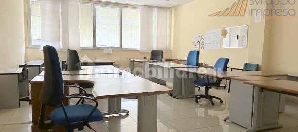 5 rooms Office in Cinisello Balsamo, Italy No. 61097 7