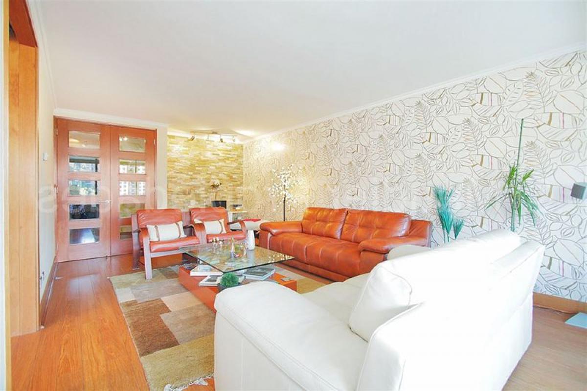 3 bedrooms Apartment in Santiago, Chile No. 2738