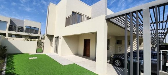 Вилла с 4 спальнями в Dubai South (Dubai World Central), ОАЭ № 111020 4