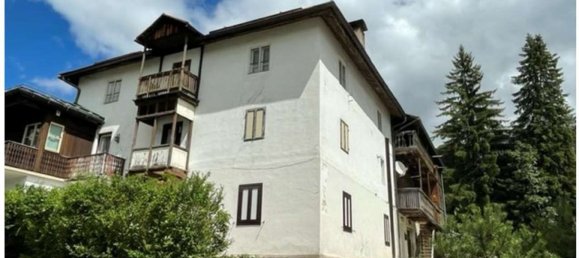 6 rooms Apartment in Cortina d'Ampezzo, Italy No. 219819 8