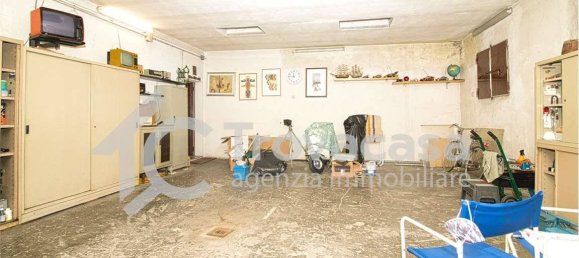 3 bedrooms Apartment in Modena, Italy No. 53845 16