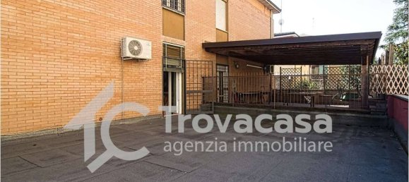 3 bedrooms Apartment in Modena, Italy No. 53845 7