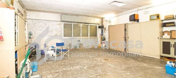 3 bedrooms Apartment in Modena, Italy No. 53845 14