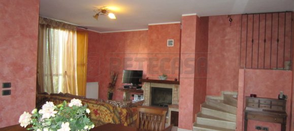 2 bedrooms House in Montepulciano, Italy No. 327039 2