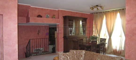 2 bedrooms House in Montepulciano, Italy No. 327039 3