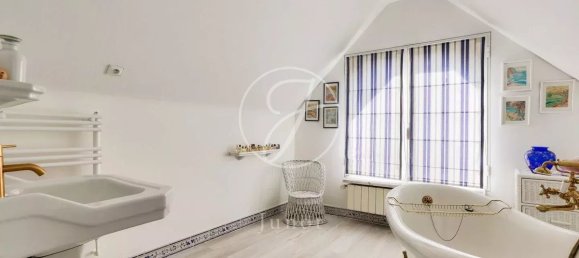 Дом с 4 спальнями в Сен-Клу, Франция № 352040 15