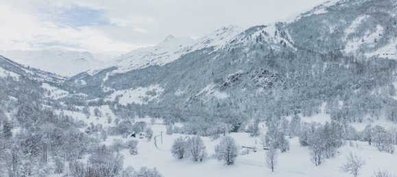 4 Schlafzimmer Gewerbliche Immobilie in Les Belleville, France, Nr. 431 12