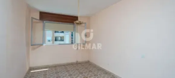 Apartamento de 3 dormitorios en Marbella, Spain No. 50561 4