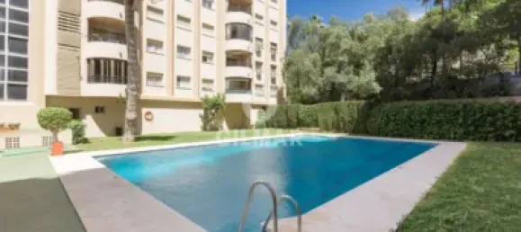 Apartamento de 3 dormitorios en Marbella, Spain No. 50561 12