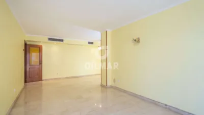 Apartamento de 3 dormitorios en Marbella, Spain No. 50561