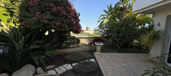 4 Schlafzimmer Villa in Agios Tychonas, Cyprus, Nr. 4206 20