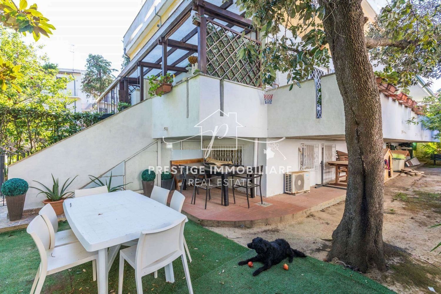 3-salle Maison à Livorno, Italy No. 217158