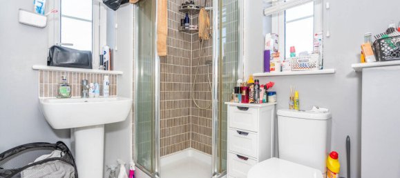 3 bedrooms Commercial property in Dartford, United Kingdom No. 10674 37