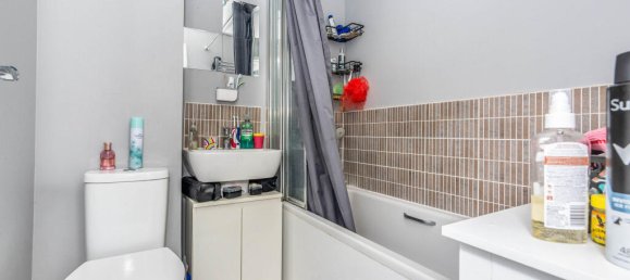 3 bedrooms Commercial property in Dartford, United Kingdom No. 10674 45