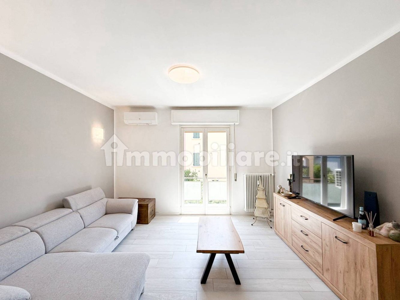 2 Schlafzimmer Wohnung in Desenzano del Garda, Italy, Nr. 292041