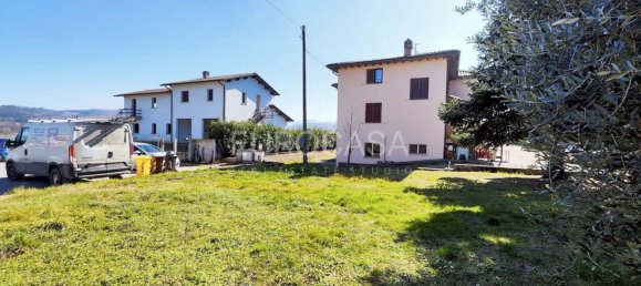 3 rooms Apartment in Città di Castello, Italy No. 63908 10