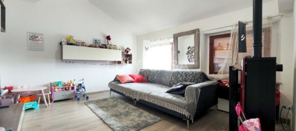 3 rooms Apartment in Città di Castello, Italy No. 63908 19