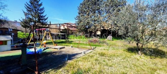 3 rooms Apartment in Città di Castello, Italy No. 63908 8