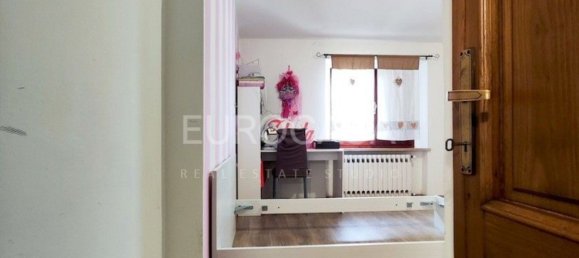 3 rooms Apartment in Città di Castello, Italy No. 63908 27