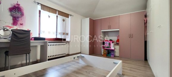 3 rooms Apartment in Città di Castello, Italy No. 63908 28