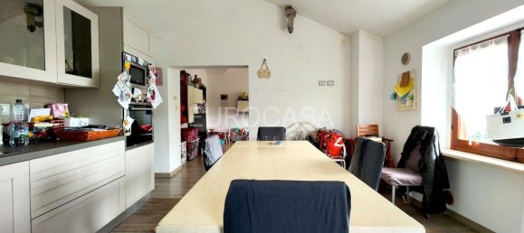 3 rooms Apartment in Città di Castello, Italy No. 63908 17