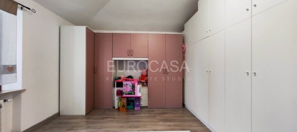 3 rooms Apartment in Città di Castello, Italy No. 63908 29